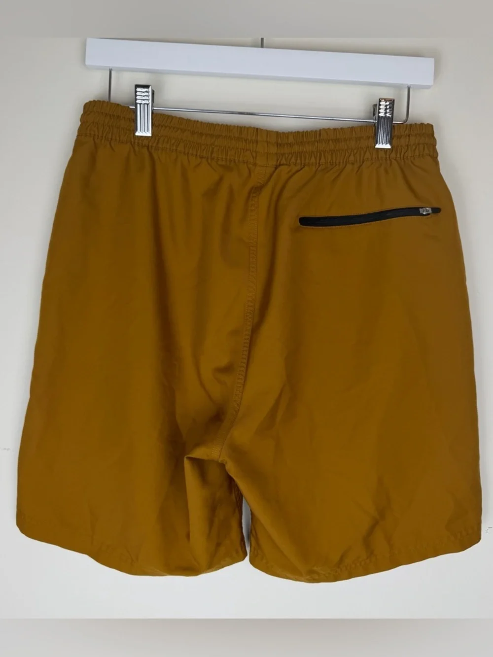 OUTERKNOWN Nomadic Volley Shorts in Golden State size Medium Boardshorts Surf